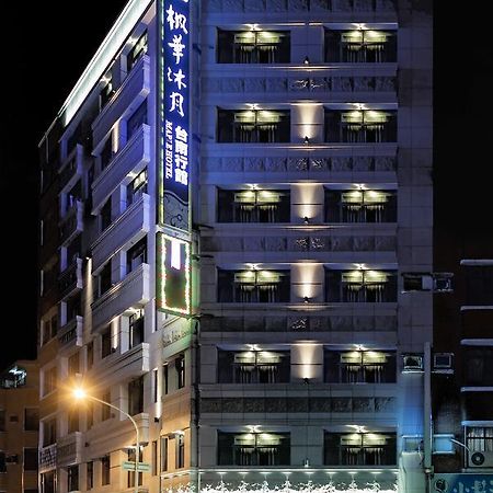 Maple Hotel Tainan Esterno foto